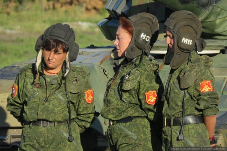 female-tank-crew-members-in-dpr-army-photo-report-essence-of-time