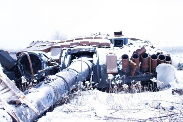 Torn off turret of Ukrainian T-72 tankVyacheslav Yakovenko © Rossa Primavera News Agency