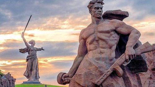 Mamaev Kurgan and the Statue of the Motherland in Volgograd