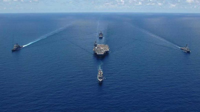 US ships in the South China Sea