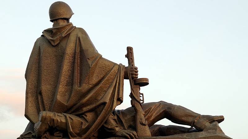 Monument. Soviet warrior-liberator