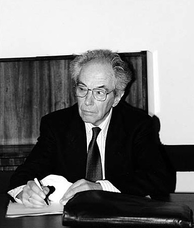 Dietrich André Loeber