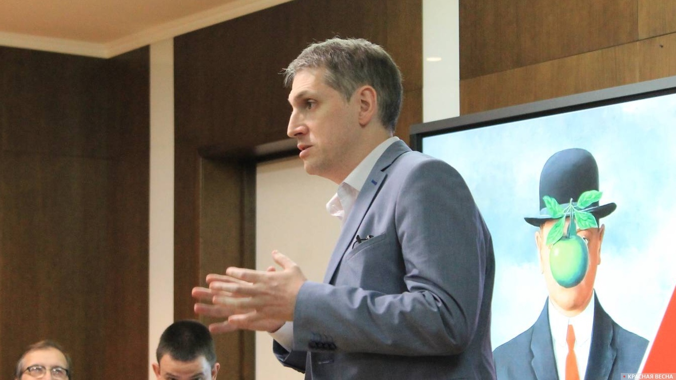 Fyodor Kaufman, co-author of the multi-authored monograph "Ukrainism" at the panel discussion at Novosibirsk State University