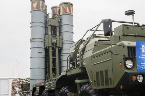 S-400 Triumf launcher